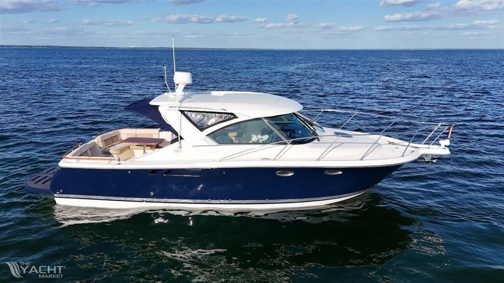 Tiara Yachts 3100 Coronet