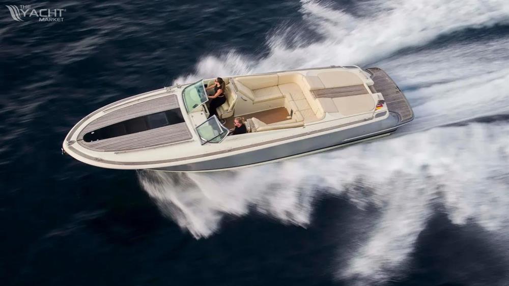 Chris Craft 32 Corsair