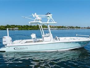 Robalo 246 Cayman