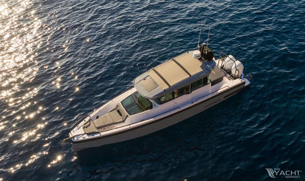 Axopar 37 Cross Cabin