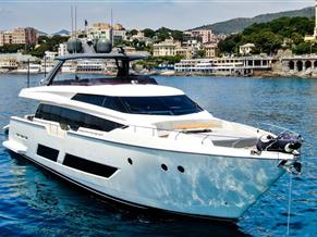 Ferretti Yachts 850