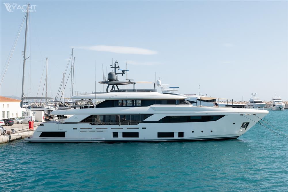 Ferretti Yachts Navetta 37