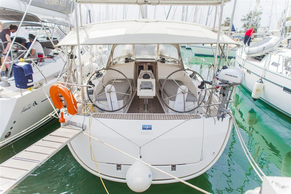 BAVARIA CRUISER 37