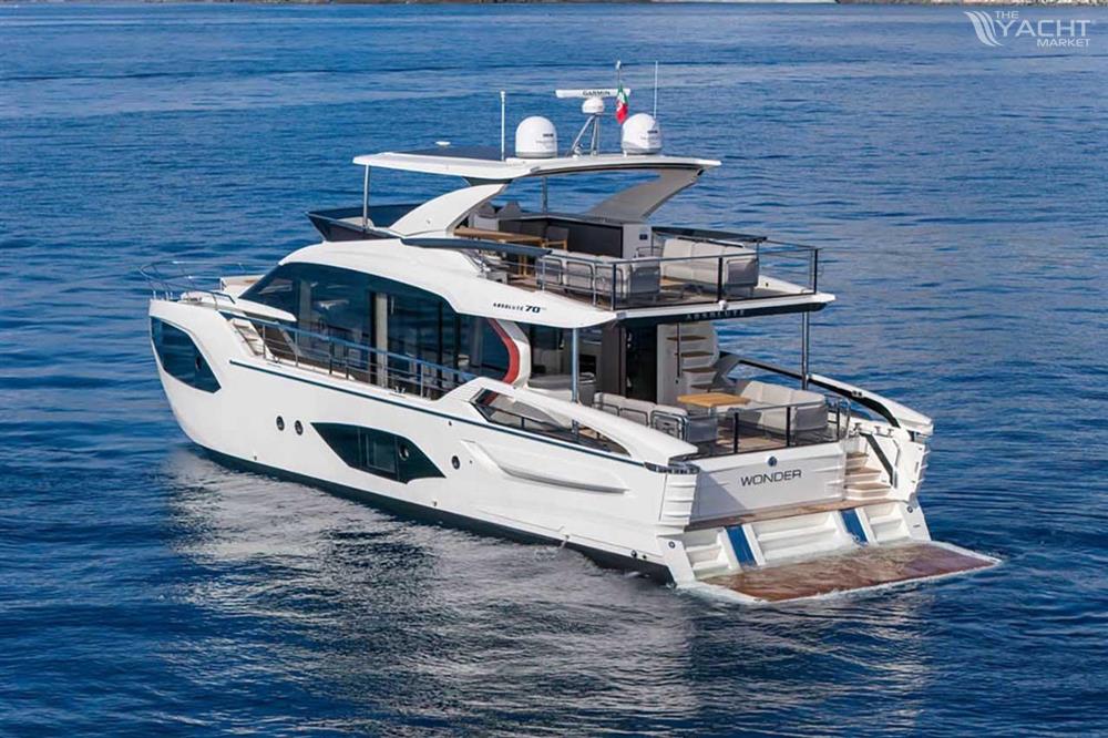 Absolute 70 Fly - Luxury Absolute 70 Fly yacht cruising on open water, 2026 model.