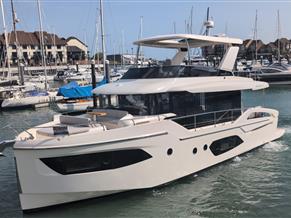 Absolute Navetta 53