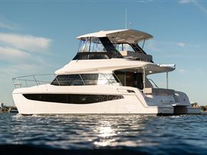 Aquila 42 Yacht