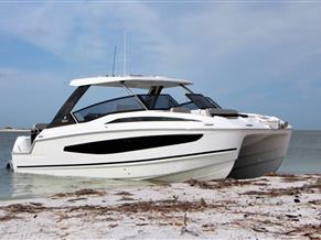 Aquila 32 Sport