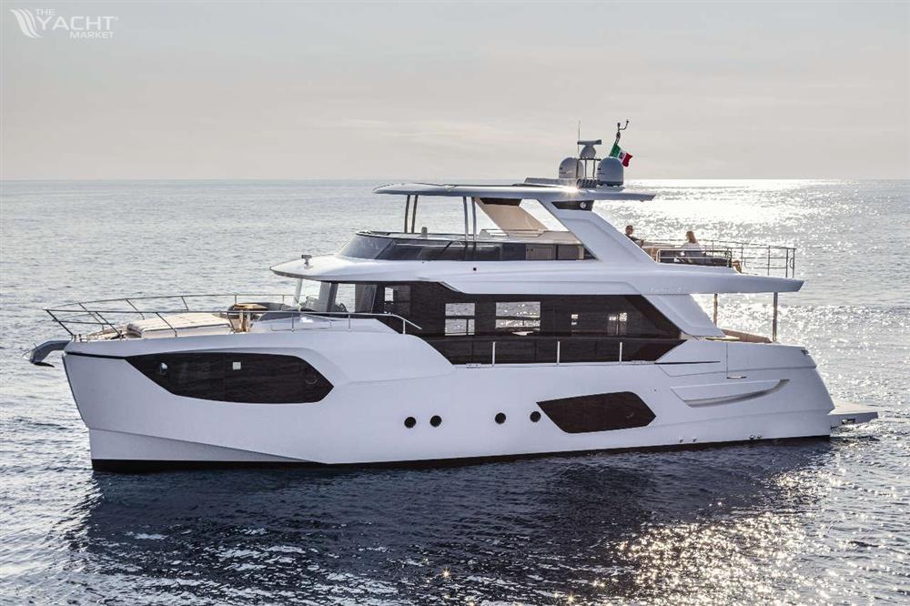 Absolute Navetta 68 - Luxury Absolute Navetta 68 yacht cruising on open sea, 2026 model.