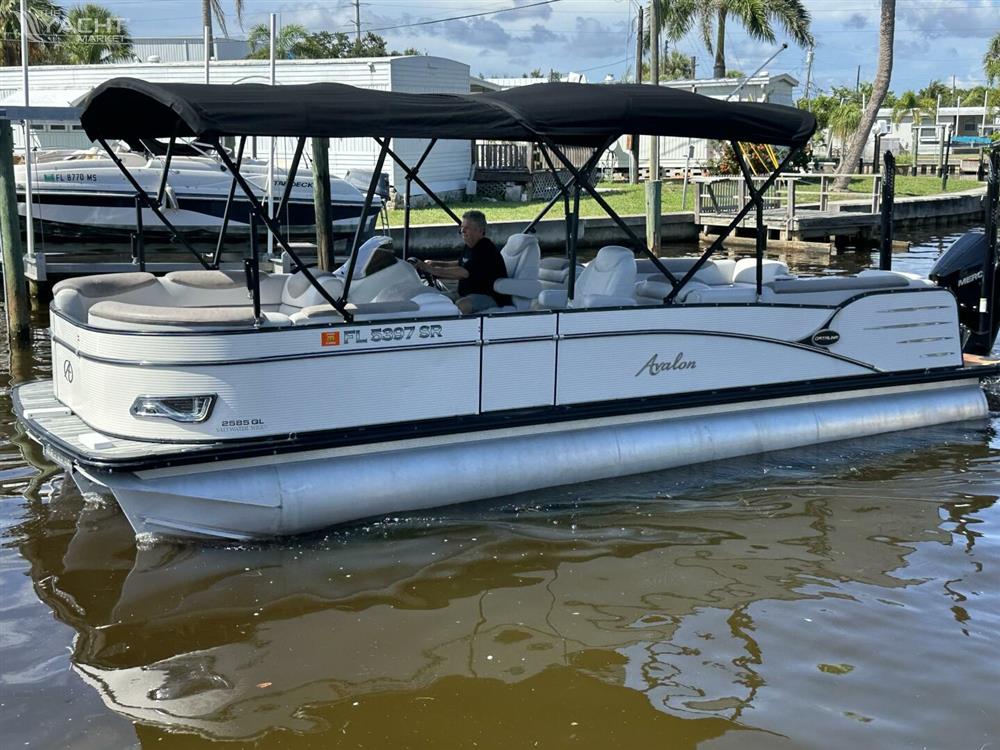 Avalon 2585 Catalina Platinum Quad Lounger