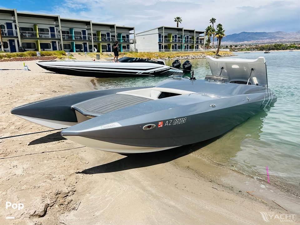 Conquest Boss Cat - 2007 Conquest Boss Cat - Photo #1