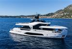 Ferretti yachts Infynito 80