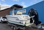Boston Whaler  230