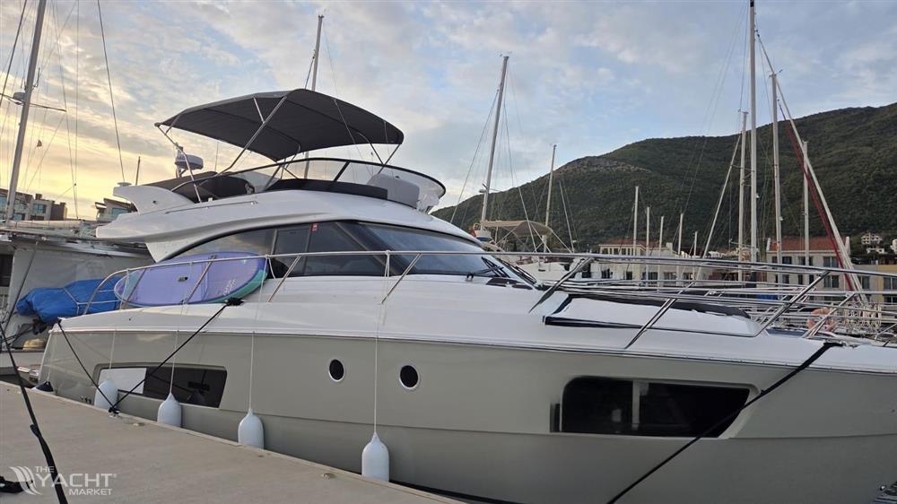 Bavaria Virtess 420 fly