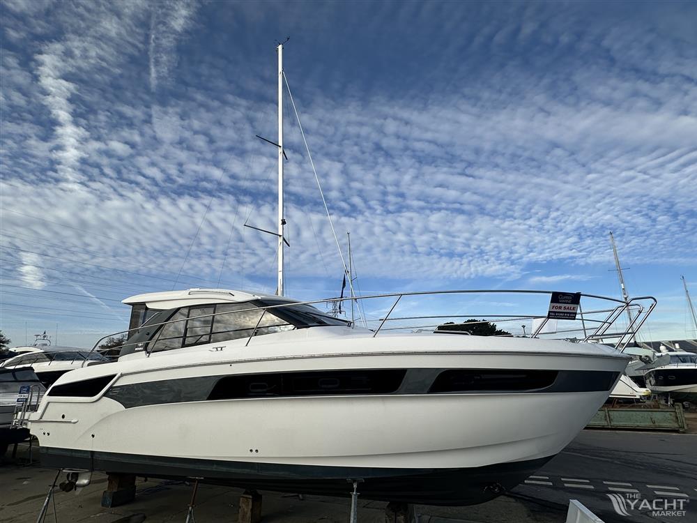 Bavaria S40 Coupe - 2017 Bavaria S40 Coupe 1