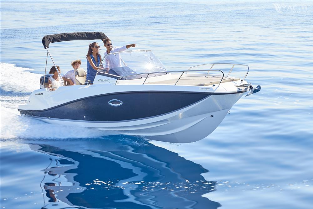 Quicksilver 675 Sundeck