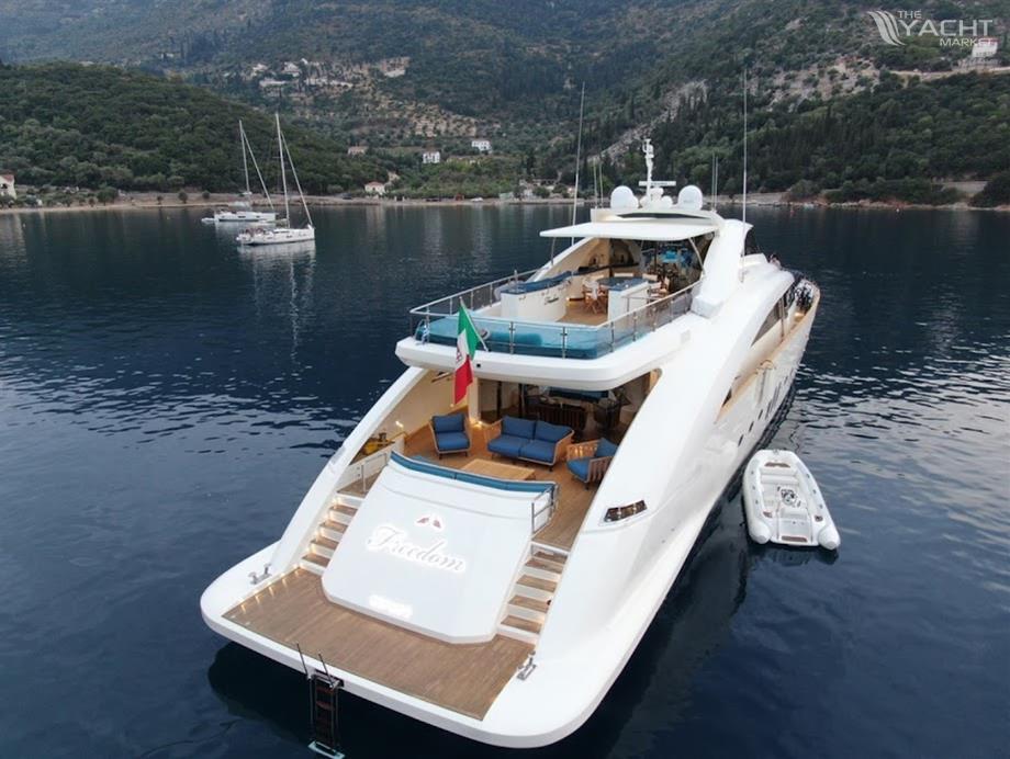 Permare – Amer 36M 2009 – 3-Deck Superyacht for Sale (2019 Refit – 5 Cabins – Elevator)