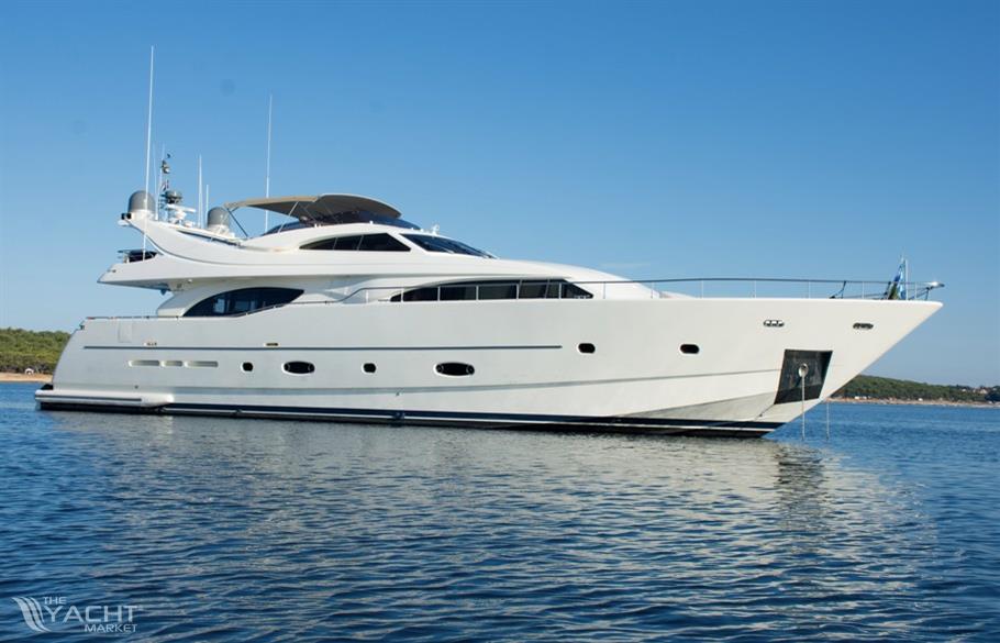 Custom Line Ferretti group Ferretti Custom Line 94