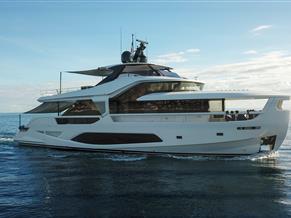 Ferretti Yachts Infynito 80