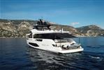 Ferretti Yachts Infynito 80