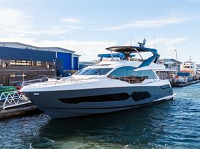 Sunseeker 76 Yacht