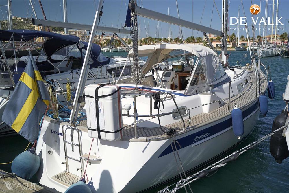 Hallberg Rassy 37 - Picture 1