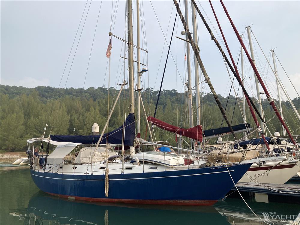 Bruce Roberts Offshore 44