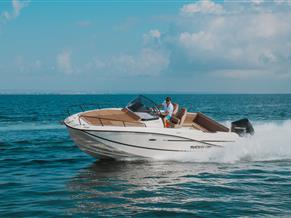 Quicksilver 755 Sundeck