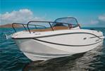 Quicksilver 755 Sundeck