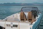 Quicksilver 755 Sundeck