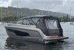 Sealine S335