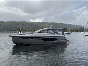 Sealine S335