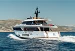 Custom Line Navetta 30