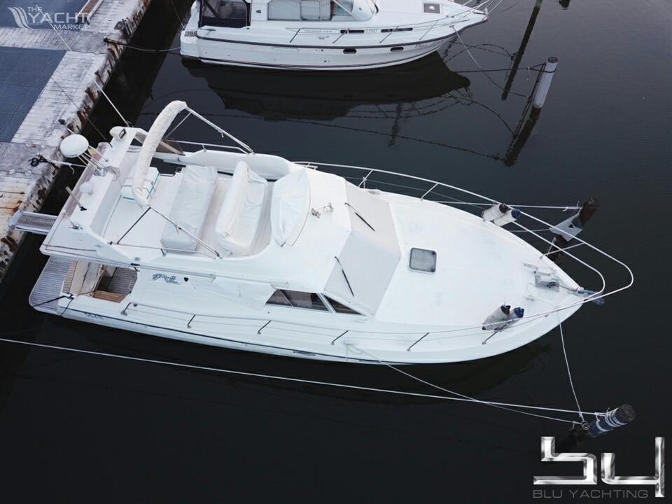 Azimut 35 Fly