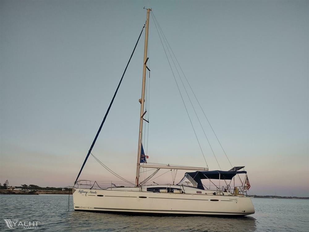 Beneteau Oceanis 43