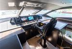 Sunseeker 95 Yacht - 8 - Helm