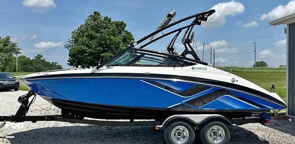 Yamaha 212X - 2014 Yamaha 212X - Photo #1