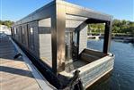 Houseboat 60 x 13