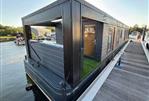 Houseboat 60 x 13
