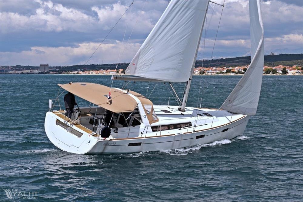 Beneteau Oceanis 45