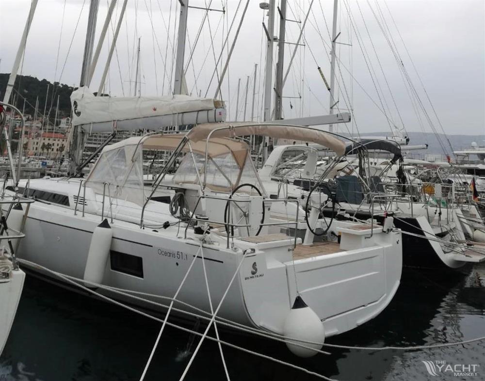Beneteau Oceanis 51.1