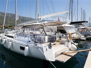 Beneteau Oceanis 51.1
