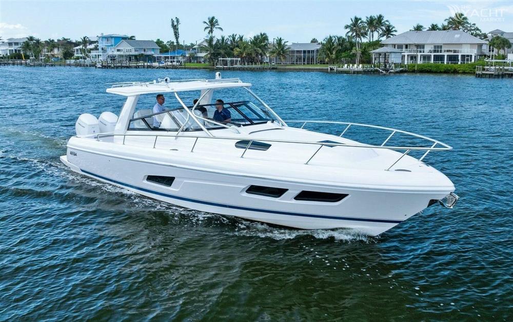 Intrepid 438 Evolution