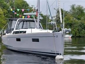 Beneteau Oceanis 38.1