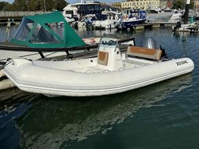 Zodiac Medline 500 (Hypalon)