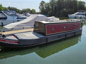 Classic Semi Traditional Canal Boat