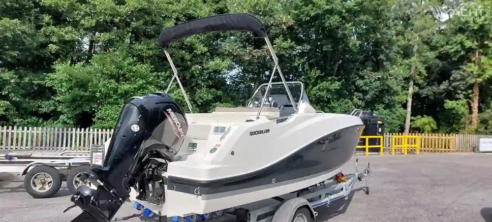 Quicksilver Activ 555 Open