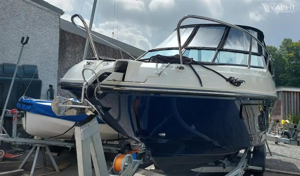 Sea Ray 230 Sunsport