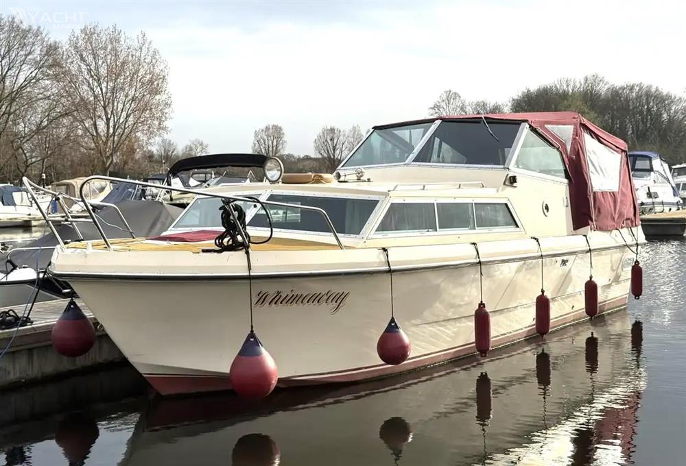 Bates 810 Astral Soft Top Aft Cabin