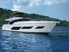 FERRETTI YACHTS 720