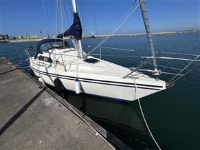 Hunter Horizon 26 MkII